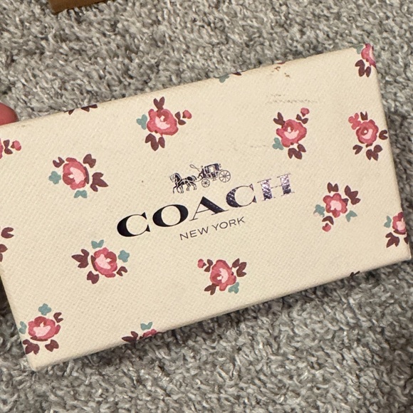 Coach Tea Rose Bag Charm Key Chain - Picture 5 of 6